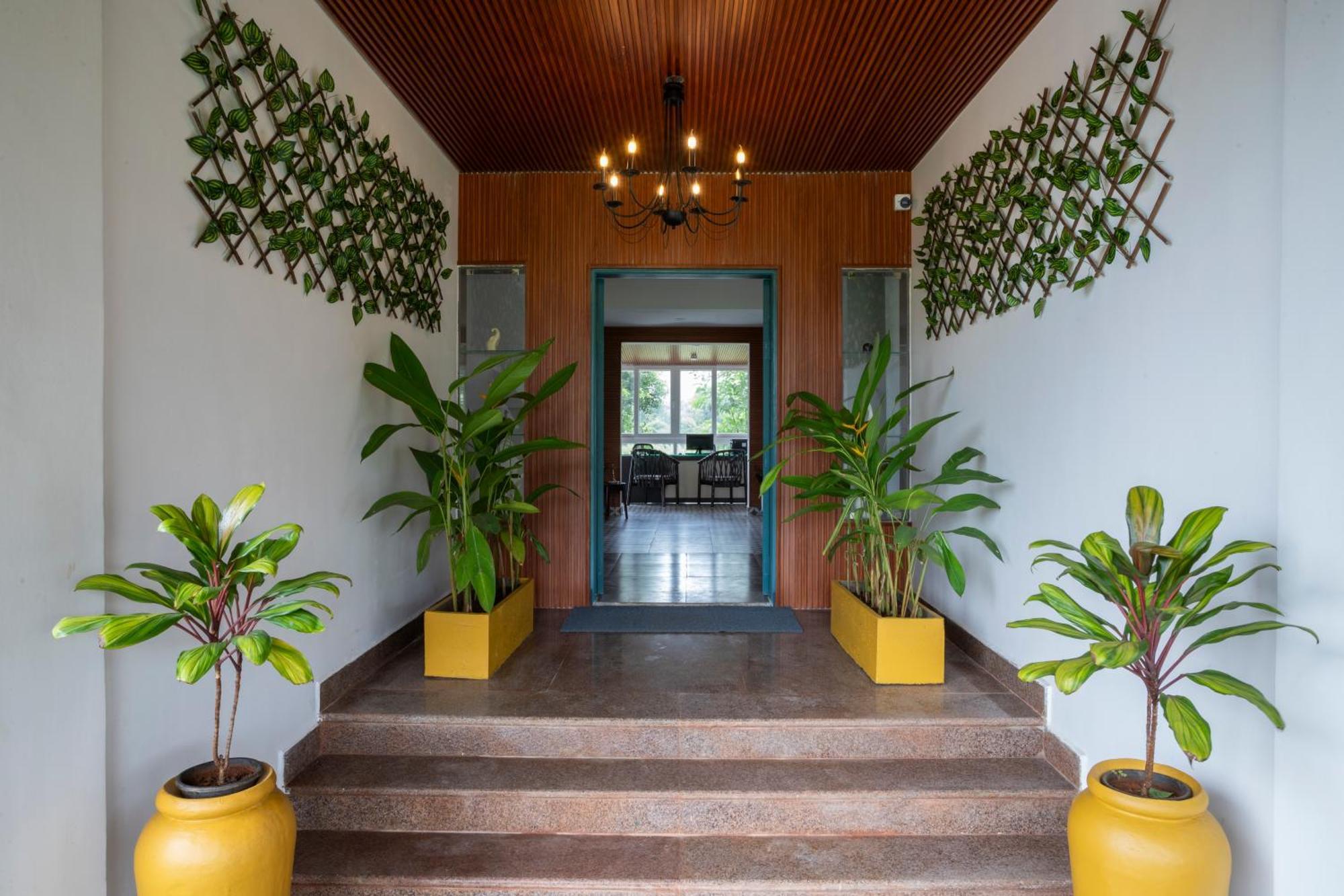 Stone Wood Hotel Amboli Amboli  Exterior foto