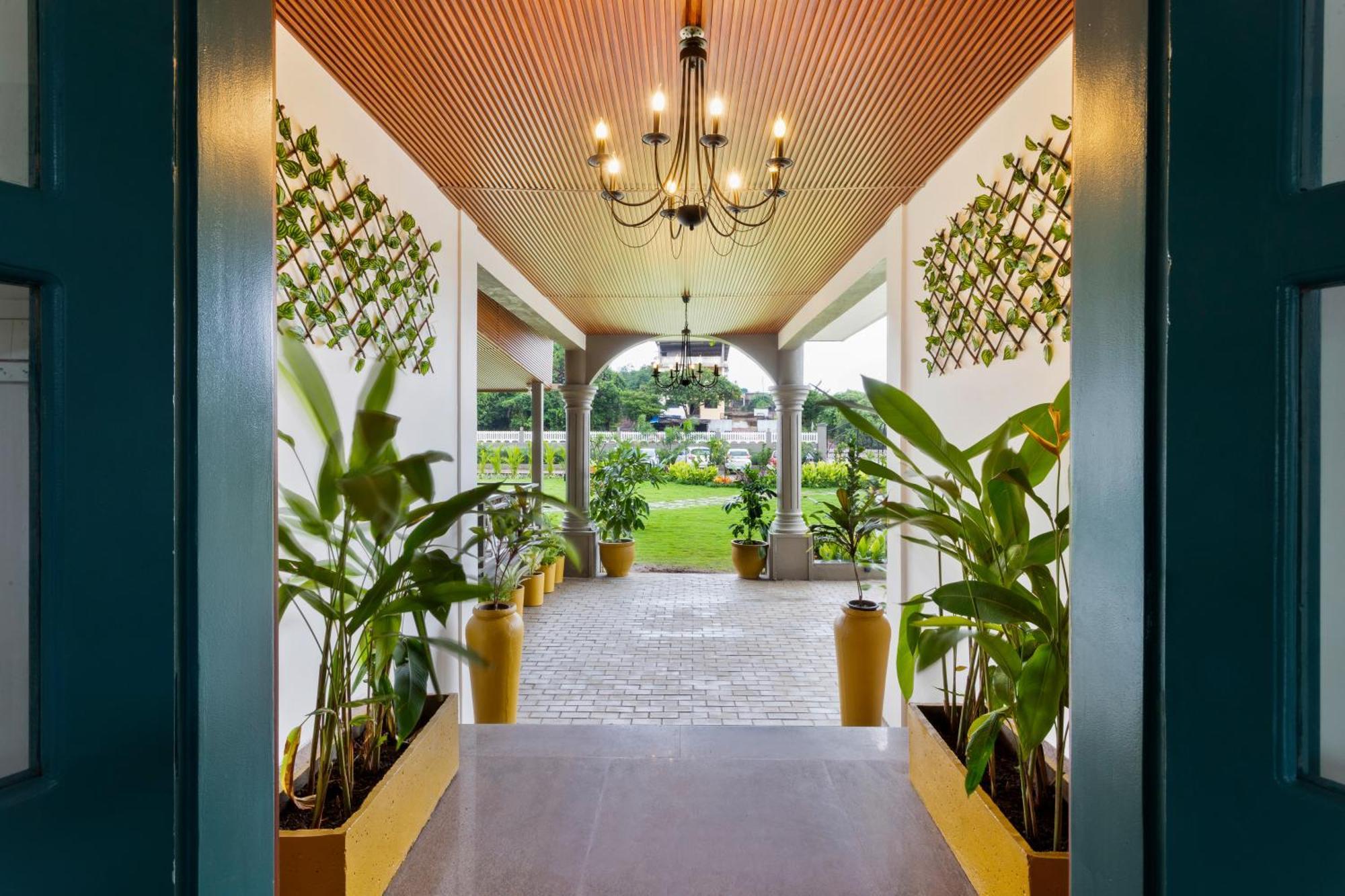 Stone Wood Hotel Amboli Amboli  Exterior foto